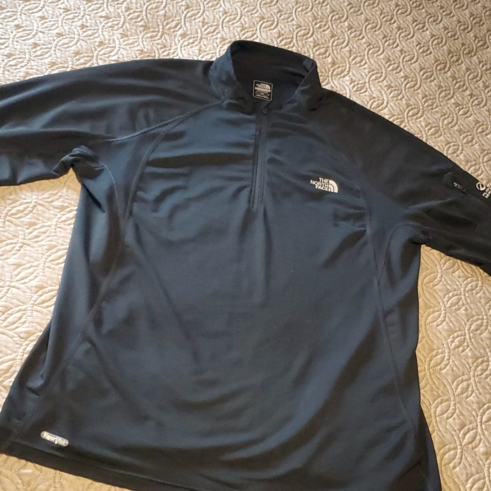 The North Face L men's quarter zip